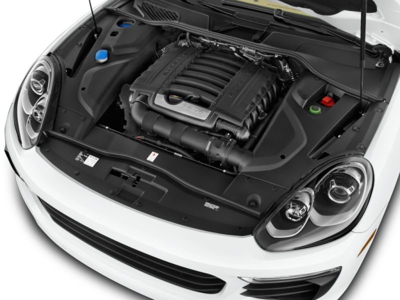 2016 Porsche Cayenne Engine