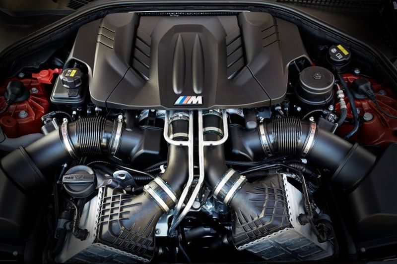 2017 BMW M6 Engine