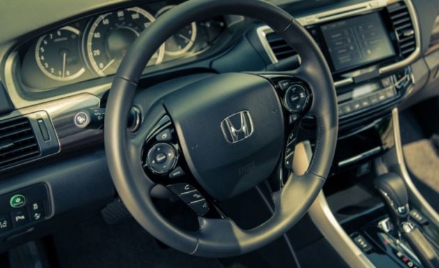 2018 Honda Accord interior 630x385