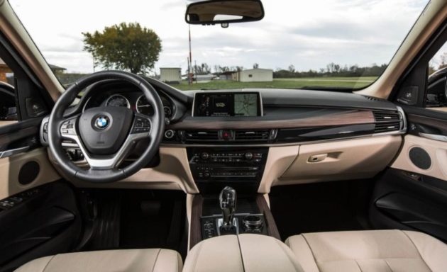 2019 BMW X7 interior 630x384