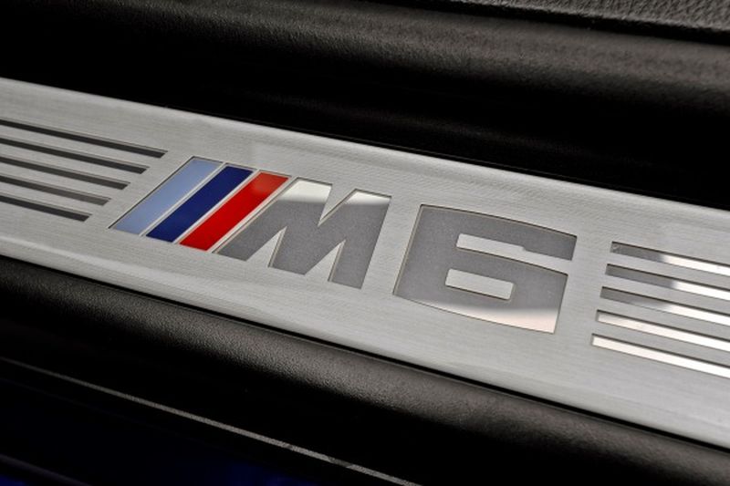 M6 Badge